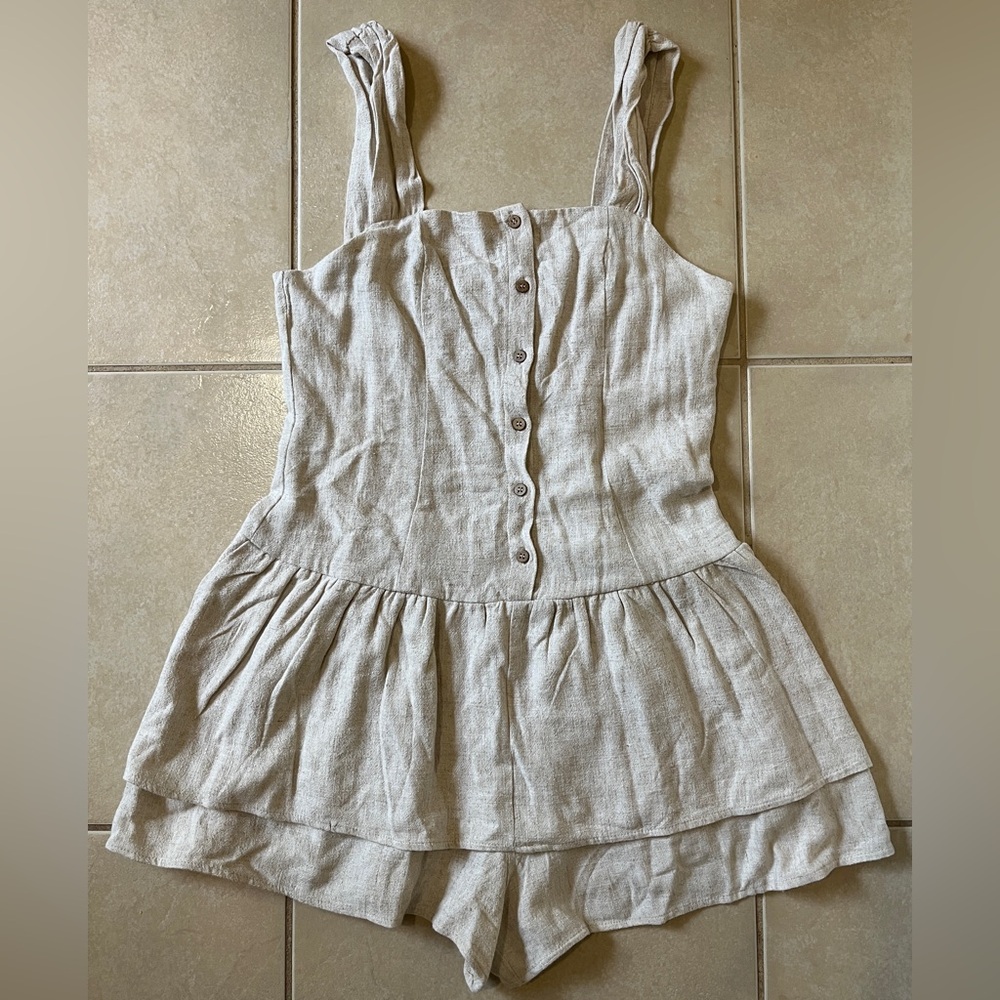 Kerrick Women’s Medium Cream Sleevesless Linen/Rayon Blend Button Front Romper